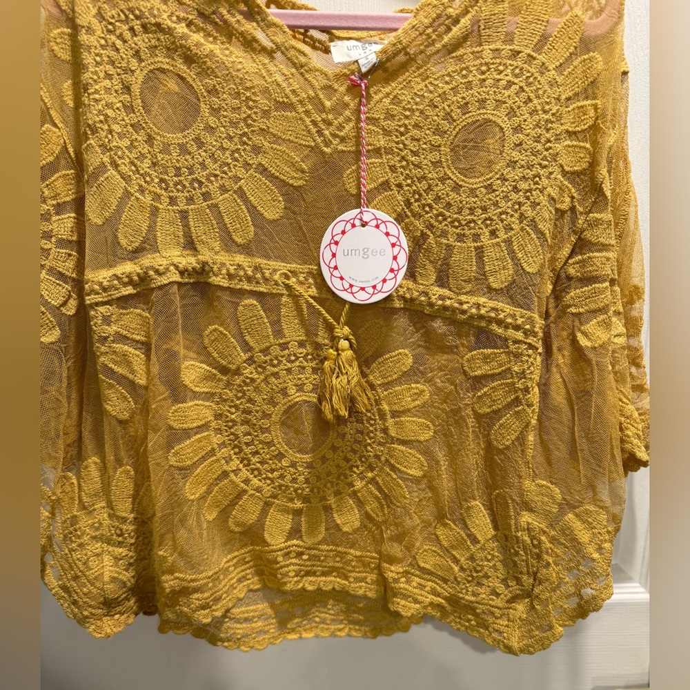 Umgee Mustard Yellow Lace Boho Blouse | NWT | Size Small | Crochet Floral Top - Picture 5 of 10